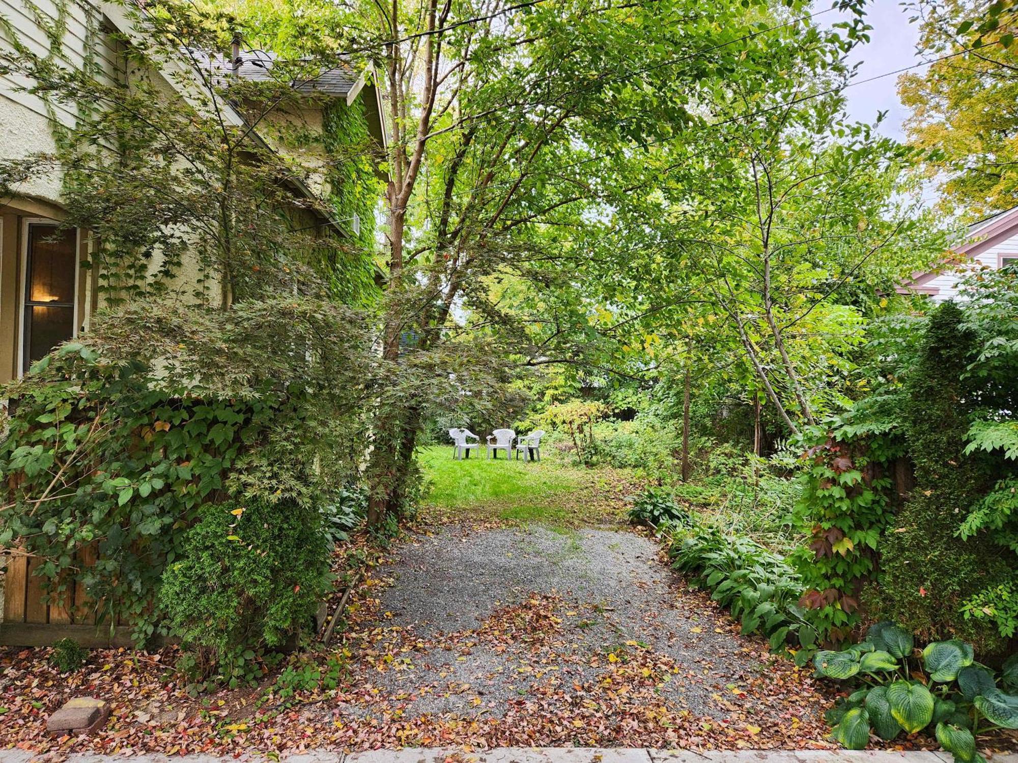 Cozy 3 Bedroom House In Downtown Ιθάκη Εξωτερικό φωτογραφία